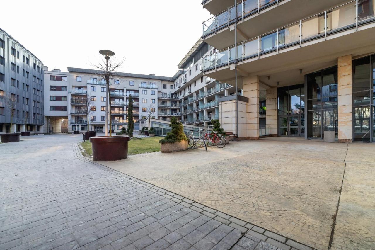 Premium Apartment Ludwinowska Krakow By Noclegi Renters Esterno foto
